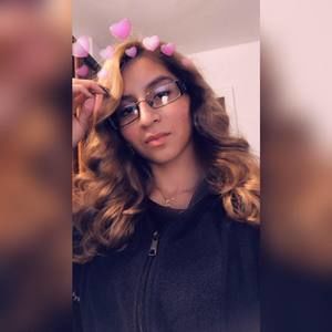 Meet your Posher, Daniela